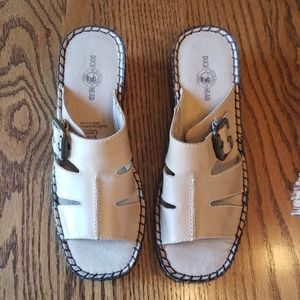 Duck Head Tan Sandals